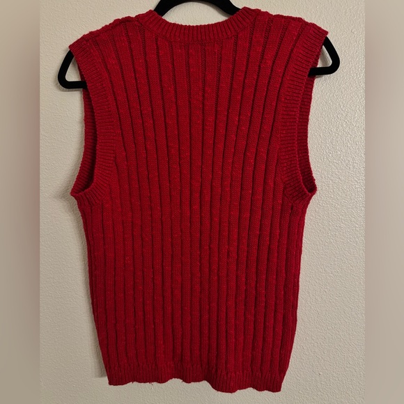 Vintage Alfred Dunner Red Woman’s Sweater Vest - Picture 2 of 5
